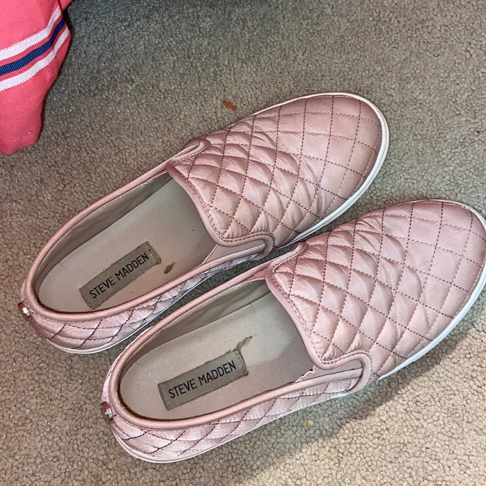 Steve Madden slip on shoes